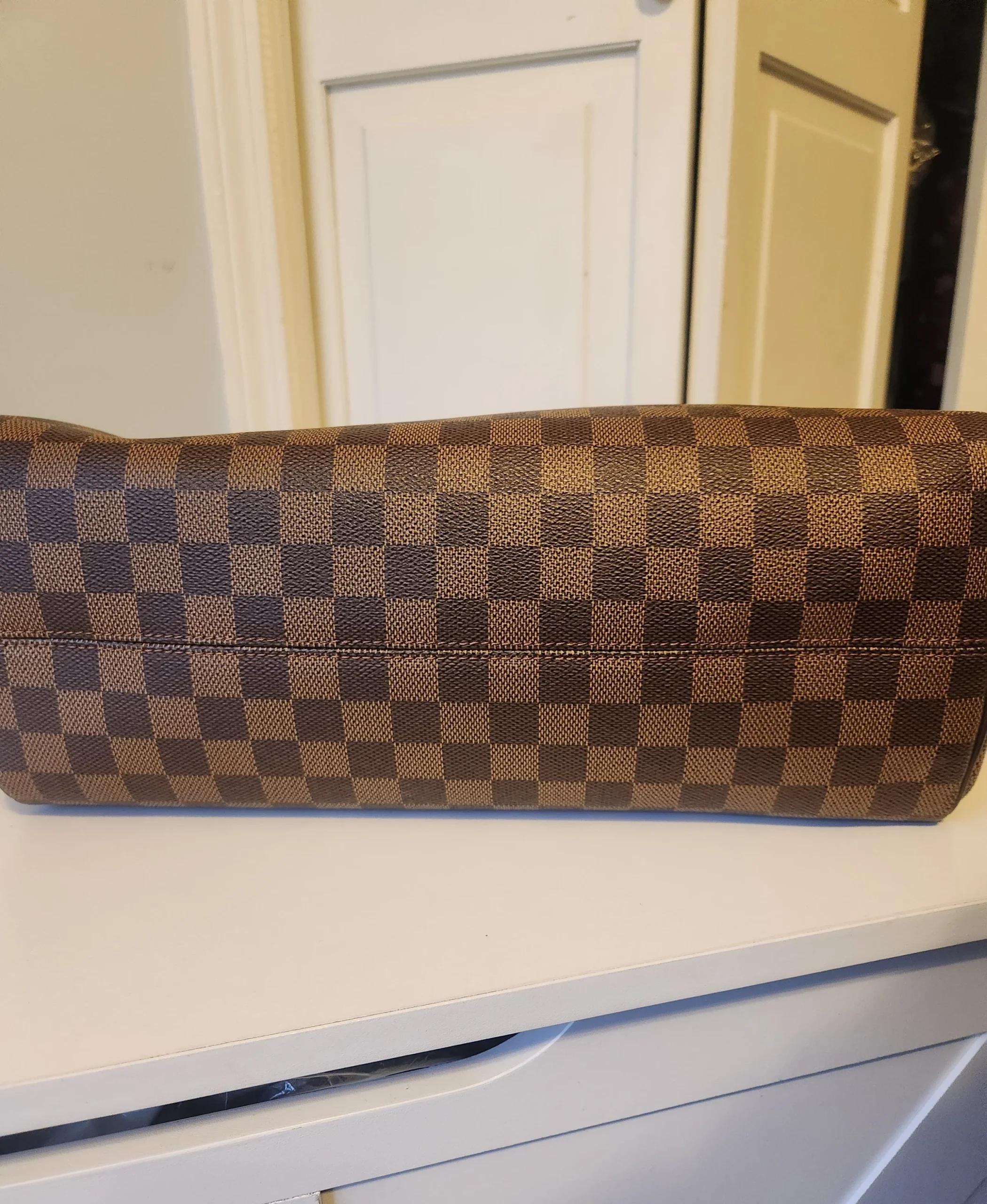 Louis Vuitton Checked bag pre-Loved - Image 2