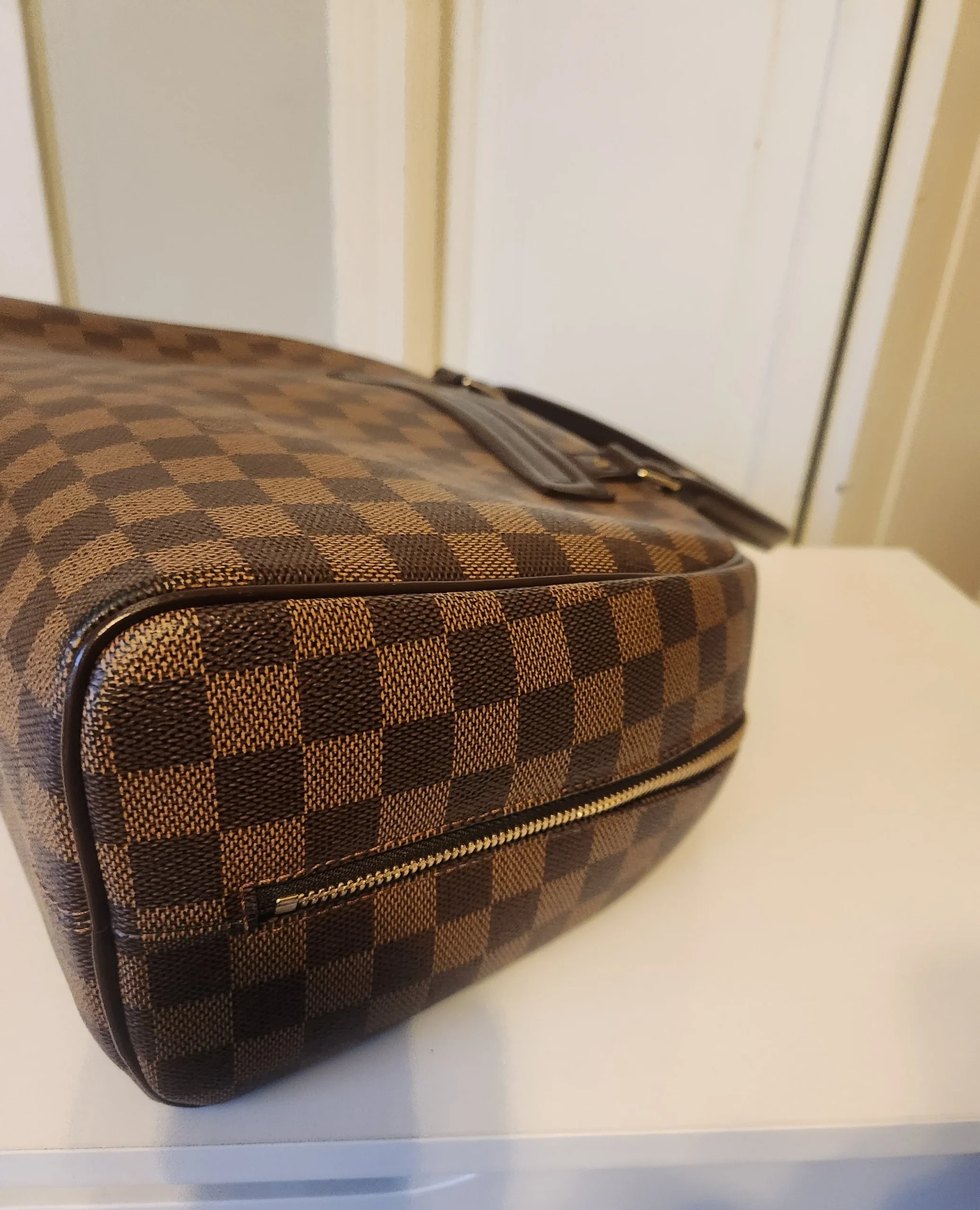 Louis Vuitton Checked bag pre-Loved - Image 3