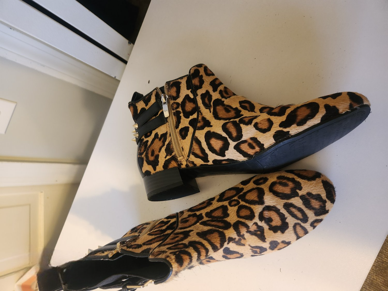 ENZO Angiolini Bootie Maysa Leopard calf Hair Studded Moto Beige Pre-Loved. - Image 2