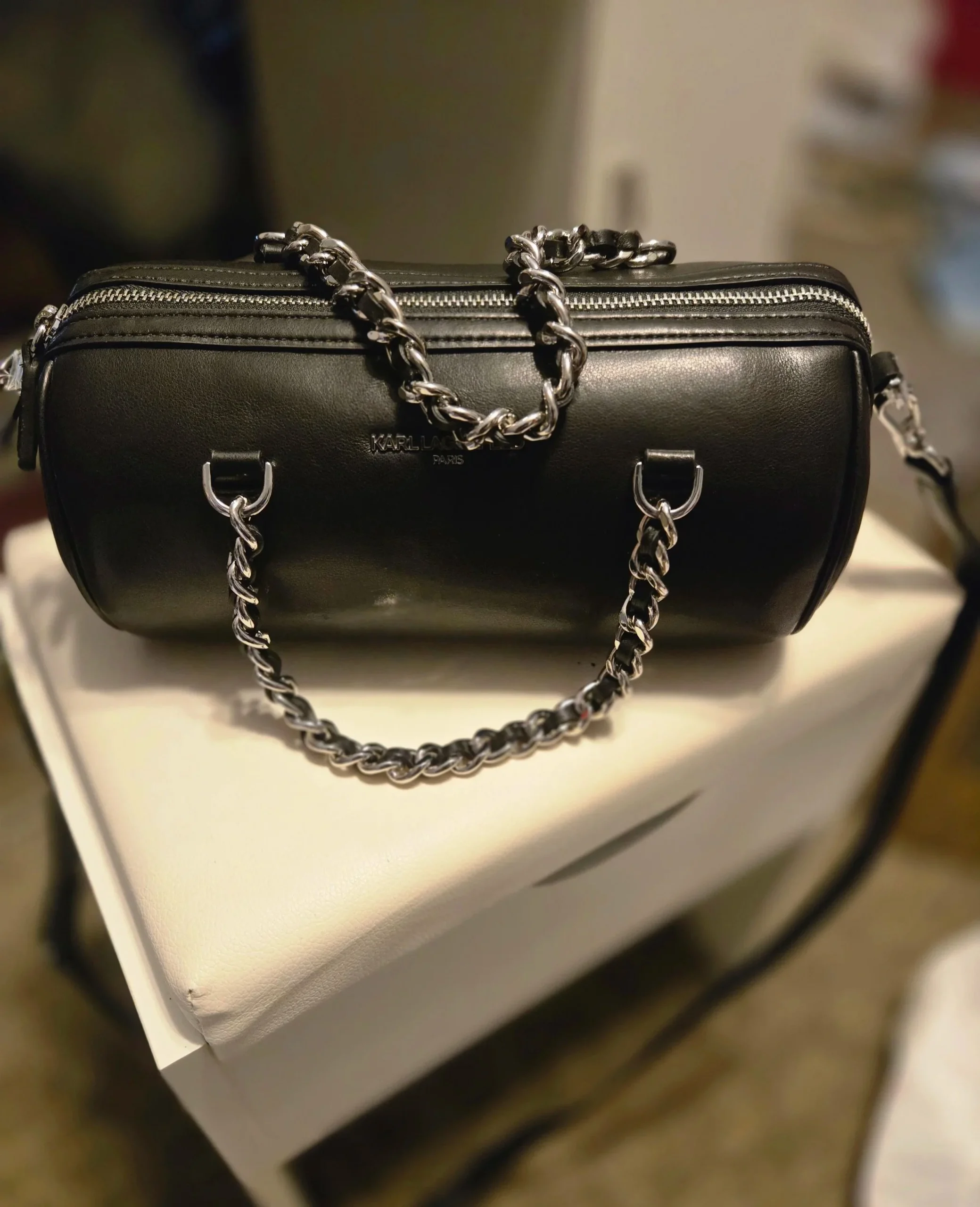 KARL LAGERFELD BARREL BLACK LEATHER SHOULDER BAG New - Image 2