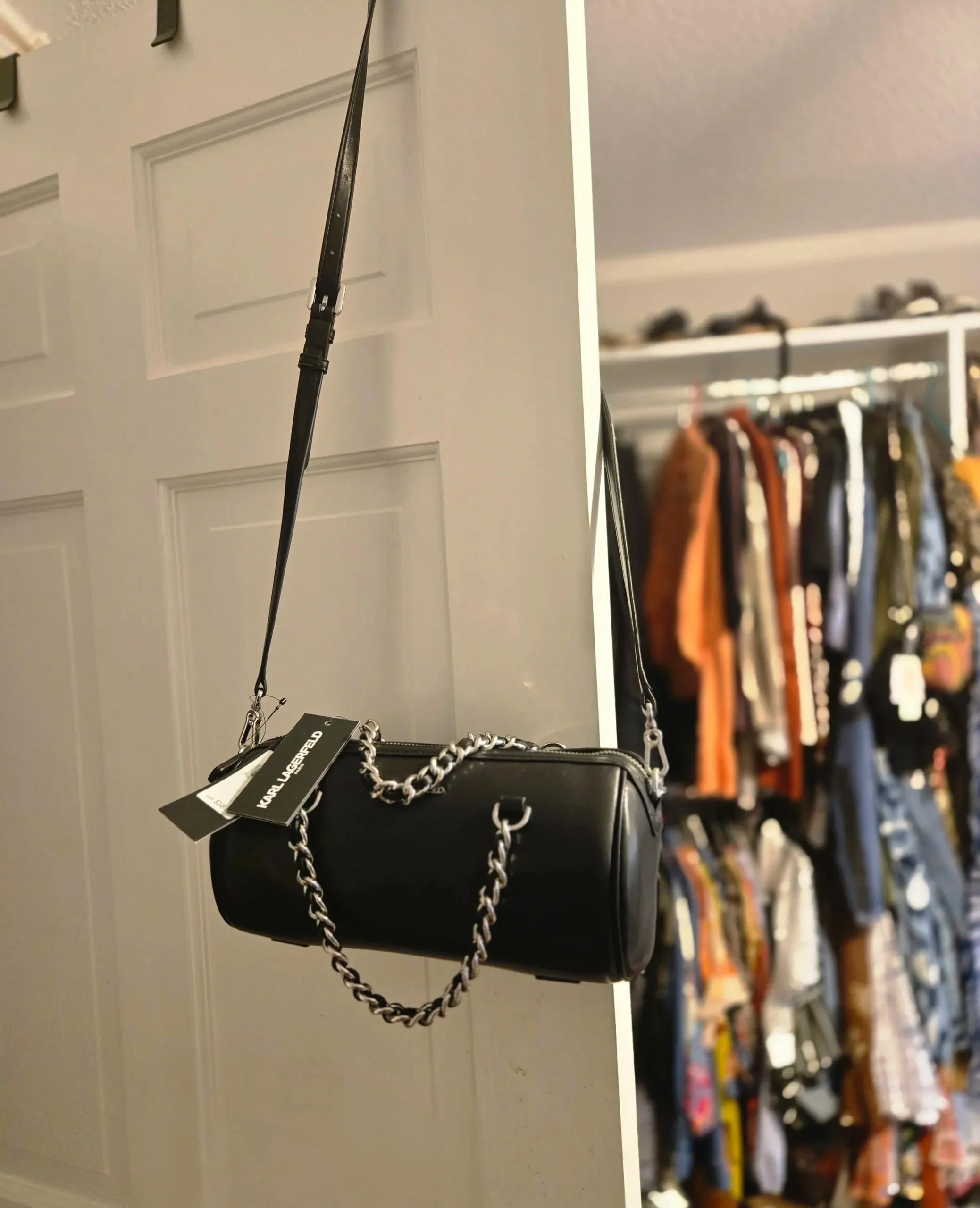 KARL LAGERFELD BARREL BLACK LEATHER SHOULDER BAG New - Image 3